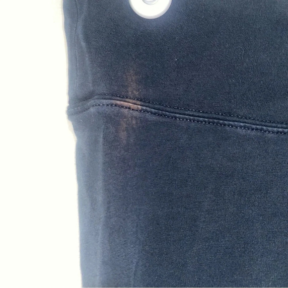 Women’s  TNA Brand Casual Soft Black Leggings With Logo on the Back Size Small - Picture 8 of 14